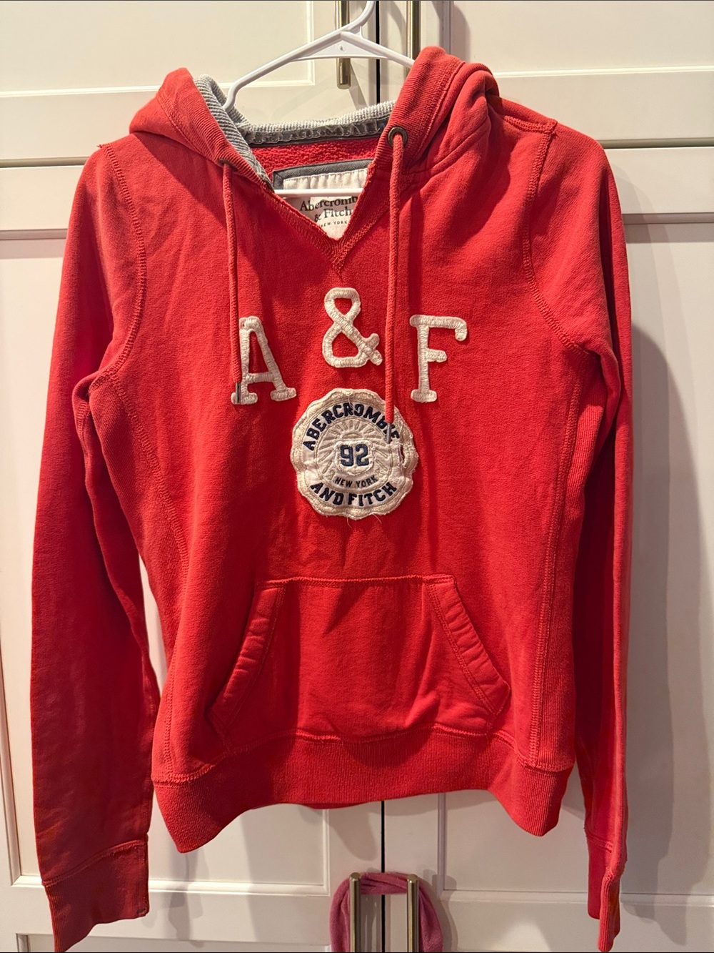 Y2K Abercrombie & Fitch Red Pullover Hoodie with A&F Appliqué